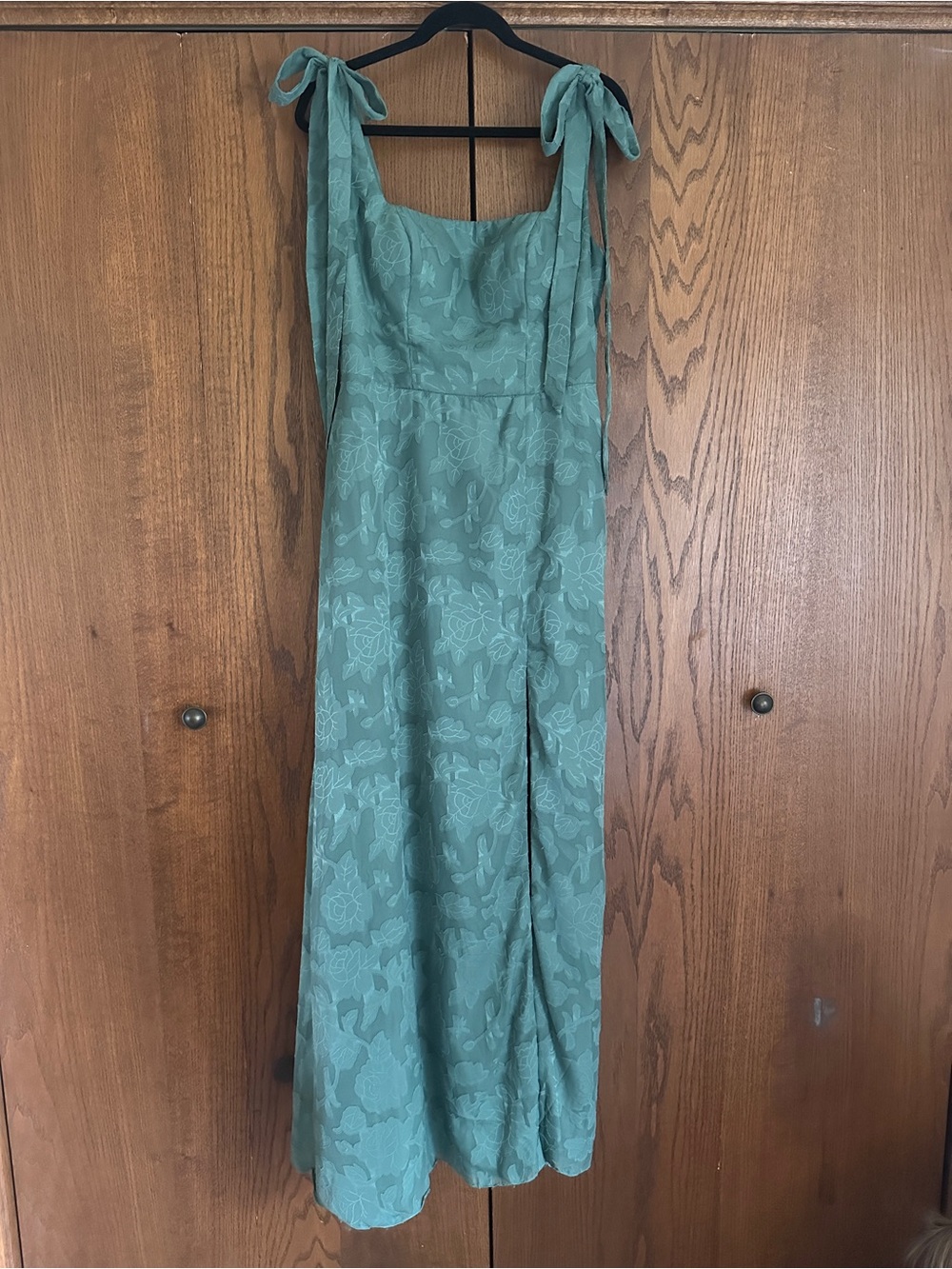 Azazie Debra Eucalyptus A-Line with Pockets Floral Burnout Dress Size 12 - Picture 4 of 6